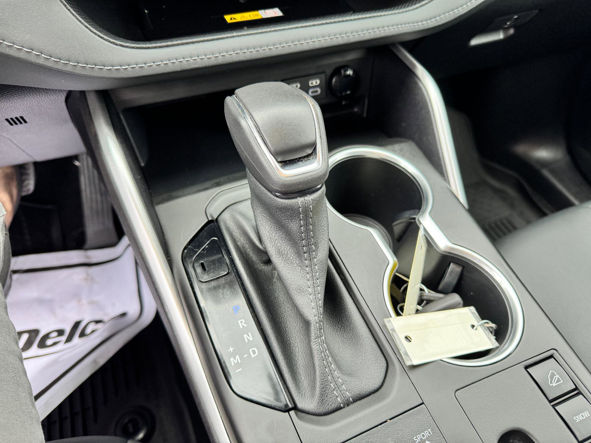 Used 2023 Toyota Highlander XLE image 41