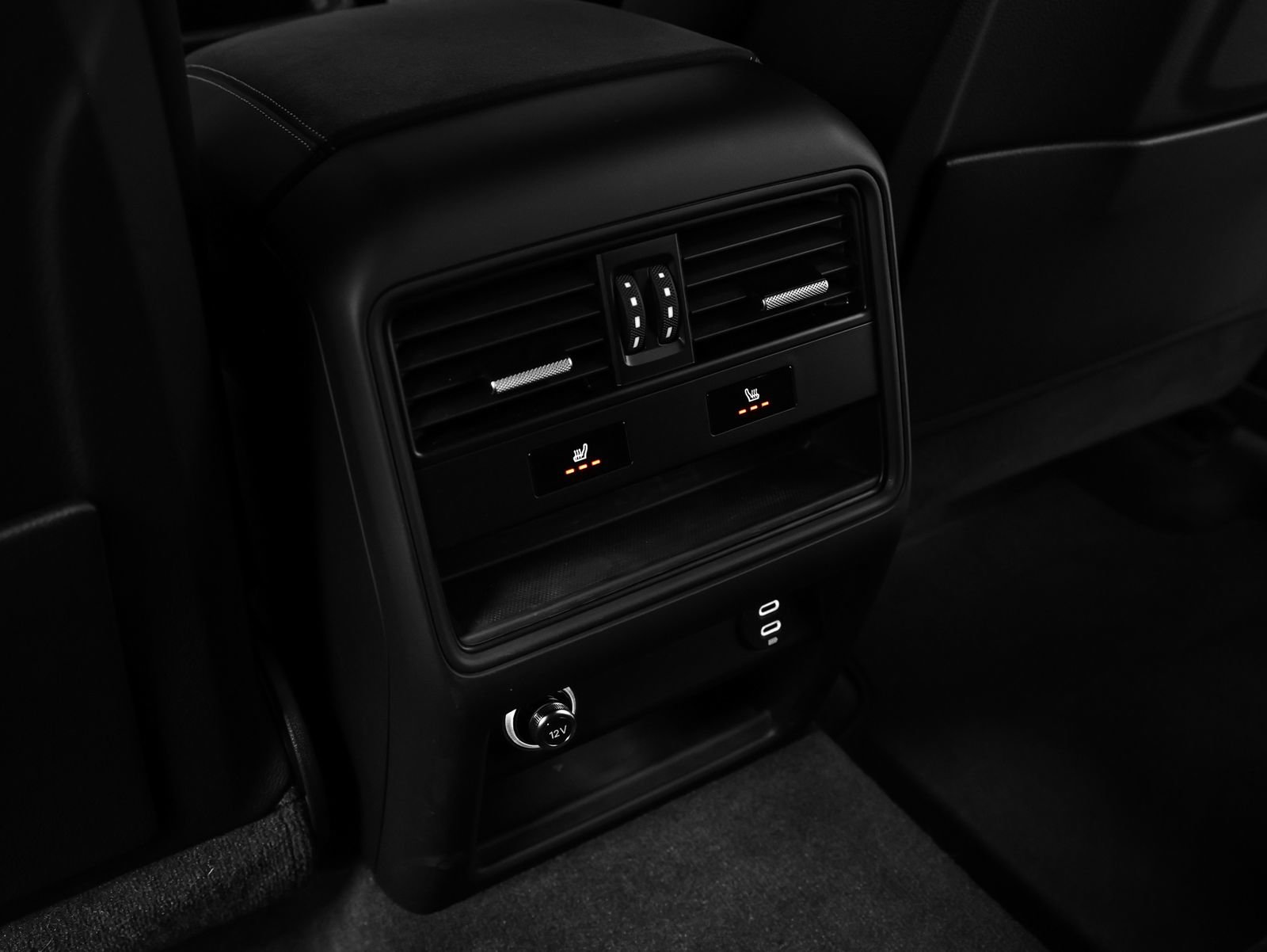 Used 2023 Porsche Cayenne Turbo GT AWD/4WD image 48