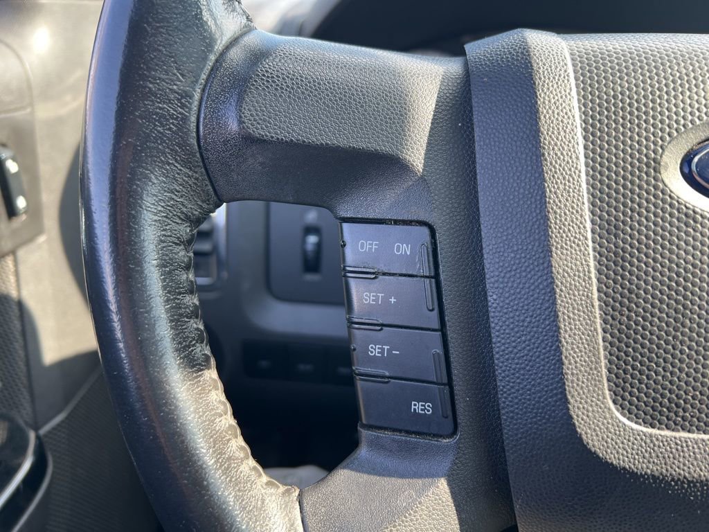 Used 2009 Ford Escape Limited AWD/4WD image 16