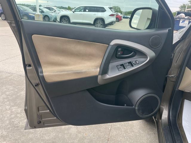 Used 2012 Toyota RAV4 4WD w/ Value Pkg image 39