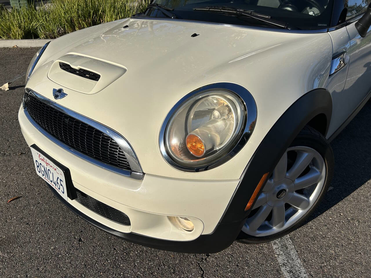 Used 2009 MINI Cooper S w/ Premium Pkg image 6