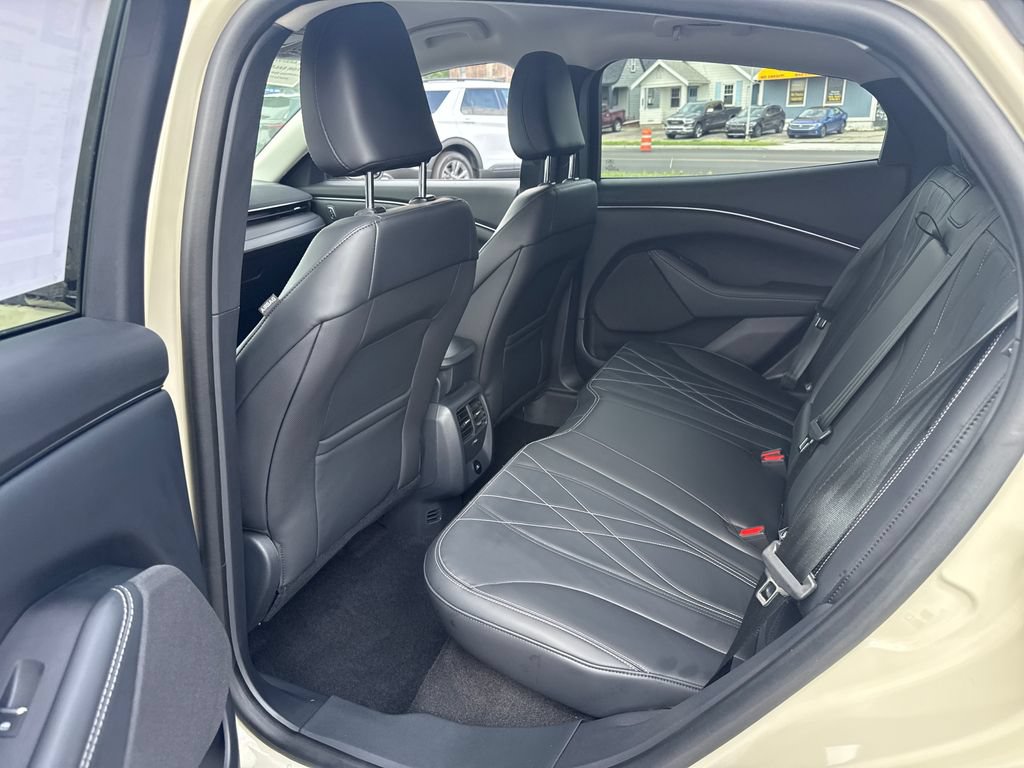Used 2025 Ford Mustang Mach-E Select w/ Comfort Package Lite AWD/4WD image 12