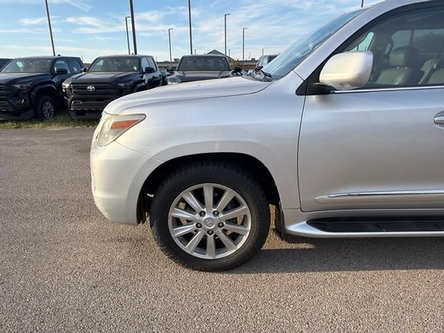Used 2010 Lexus LX 570 4WD w/ Preferred Accessory Package image 10