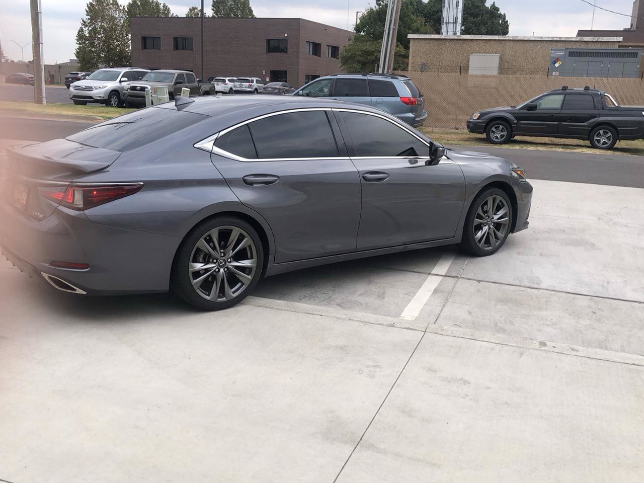 Used 2019 Lexus ES 350 F Sport w/ Accessory Package FWD image 9