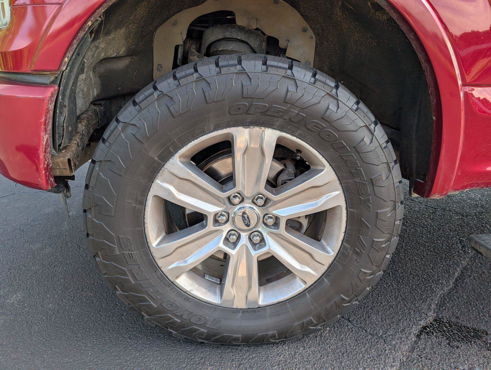 Used 2016 Ford F150 Platinum w/ Equipment Group 701A Luxury AWD/4WD image 9