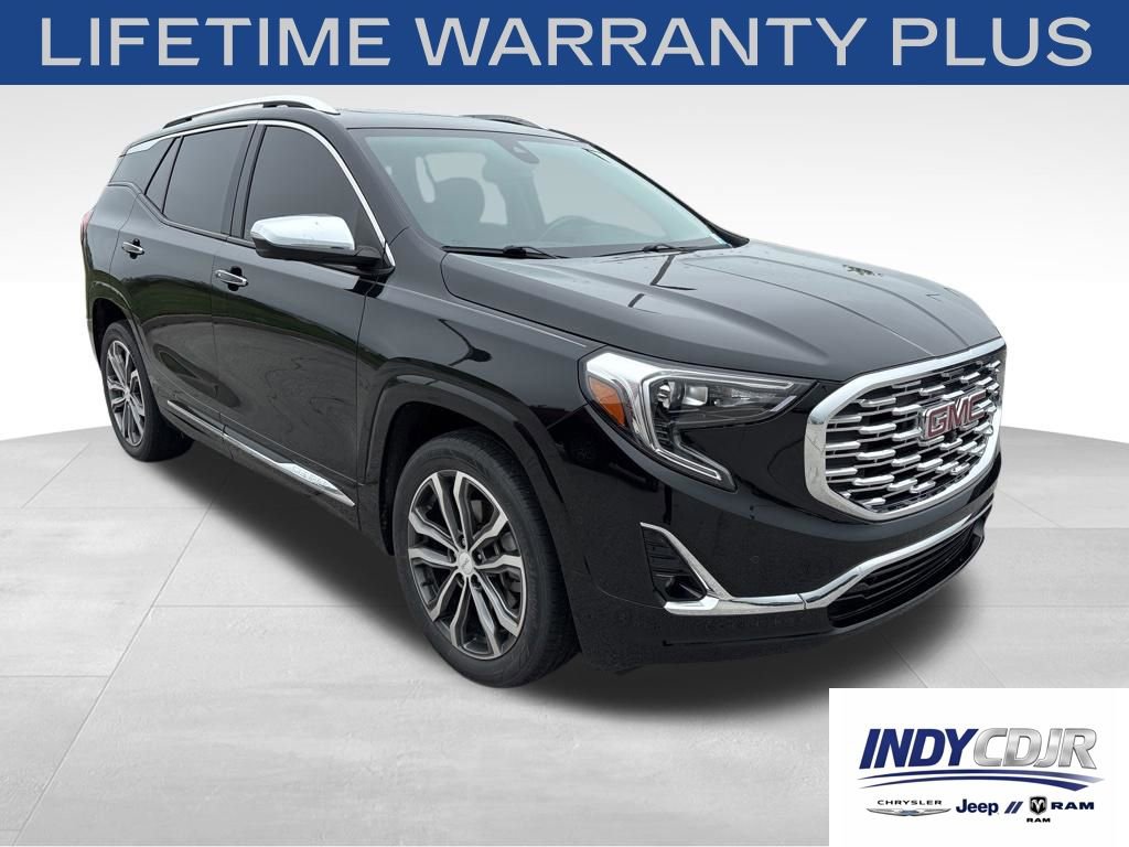 Used 2020 GMC Terrain Denali w/ Denali Premium Package FWD image 3