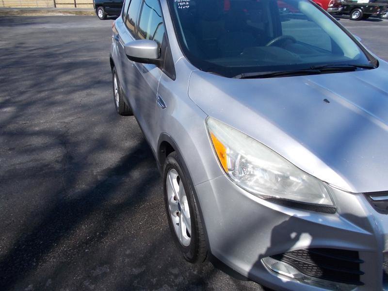 Used 2015 Ford Escape SE w/ Equipment Group 201A AWD/4WD image 10