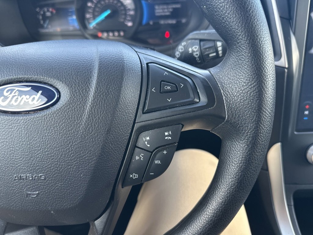 Used 2024 Ford Edge SE image 16