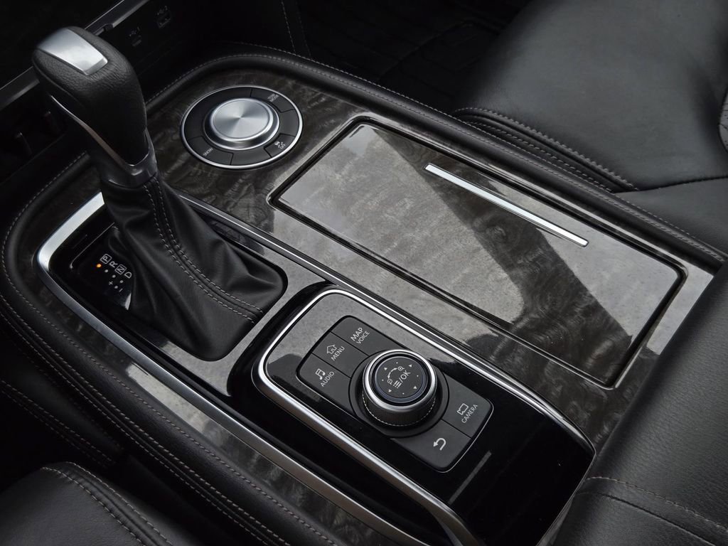 Certified 2022 Nissan Armada Platinum RWD image 27