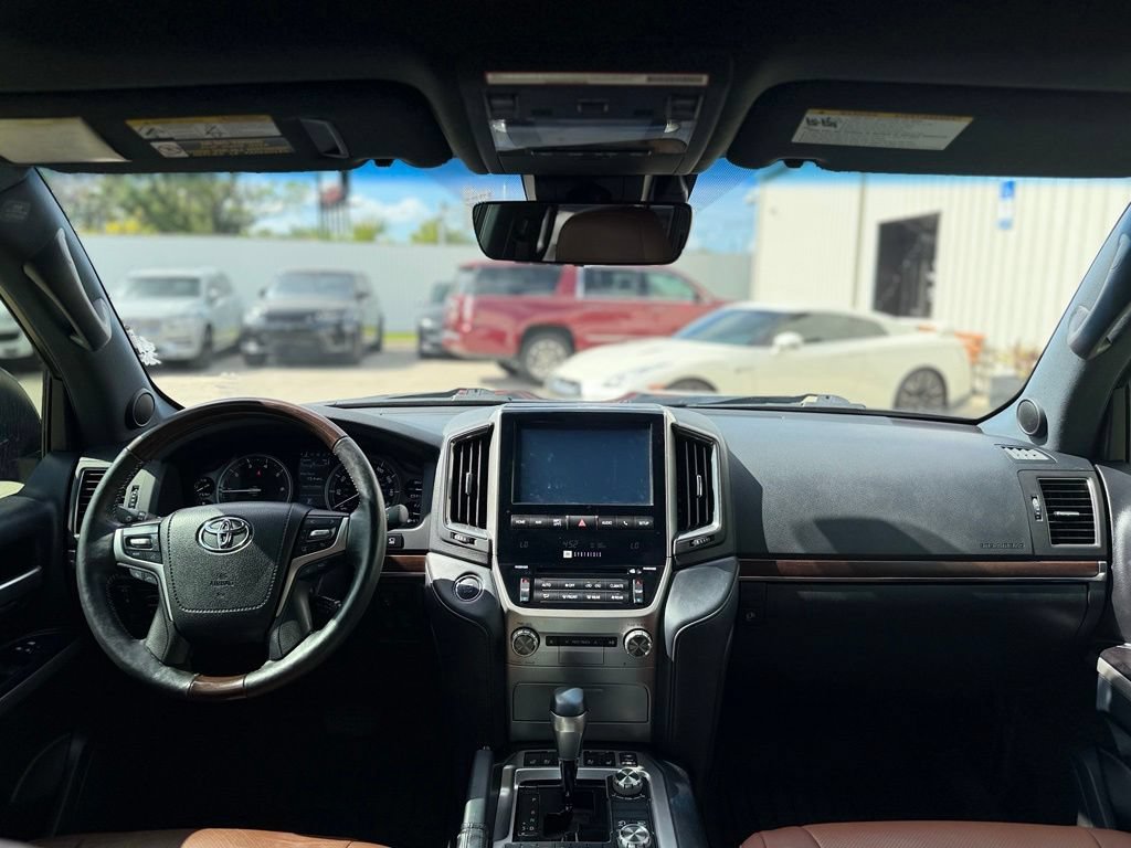 Used 2019 Toyota Land Cruiser AWD/4WD image 33