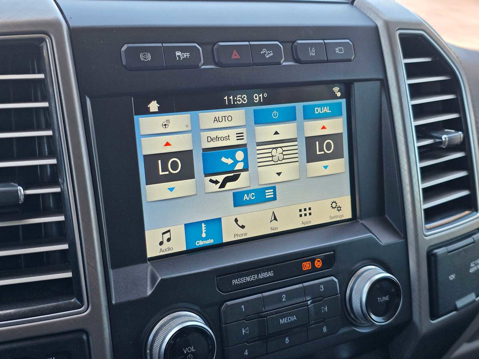 Used 2019 Ford F450 Limited w/ FX4 Off-Road Package image 28