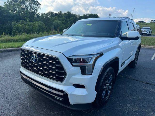 Certified 2023 Toyota Sequoia Platinum AWD/4WD image 7