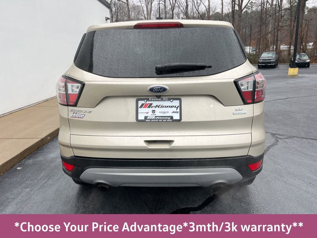 Used 2017 Ford Escape SE image 4