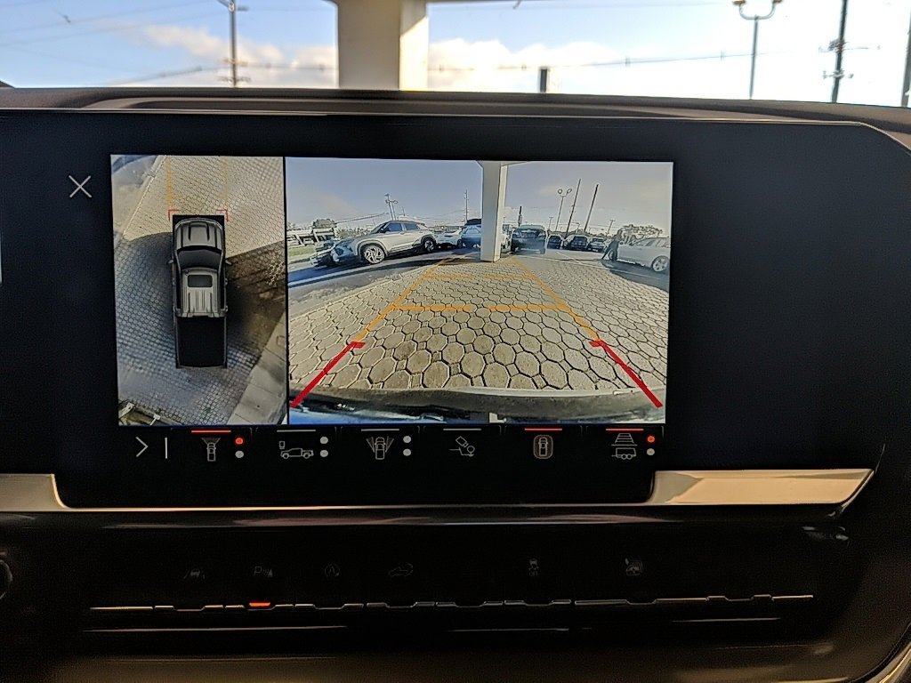 Used 2024 Chevrolet Silverado 1500 High Country image 22