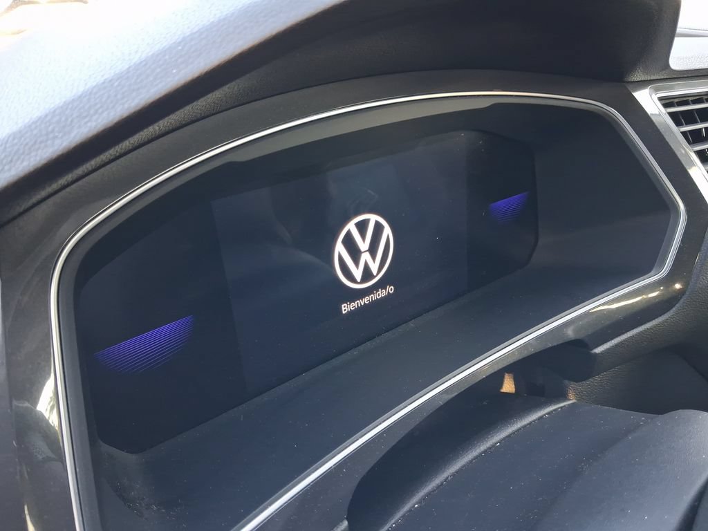 Used 2023 Volkswagen Tiguan SE FWD image 9