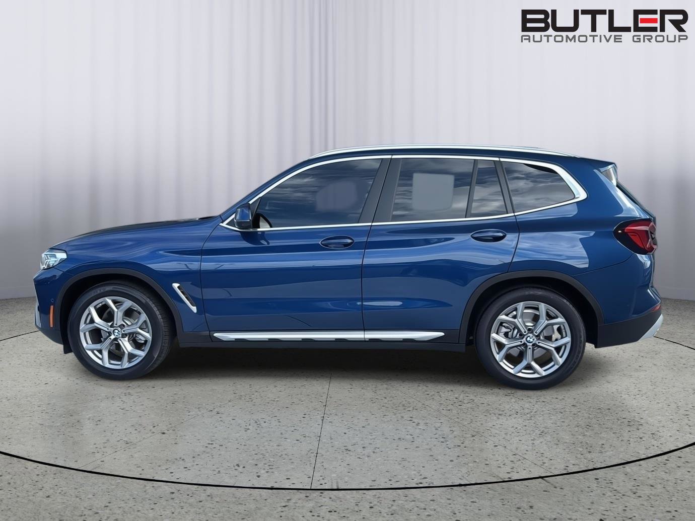 Certified 2023 BMW X3 sDrive30i w/ Premium Package image 3