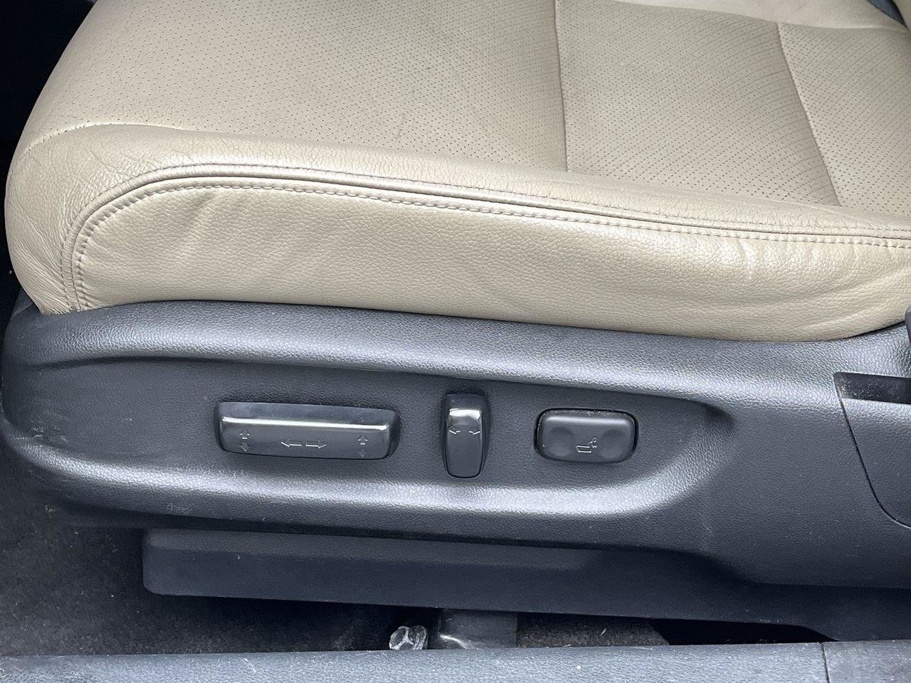 Used 2017 Honda Accord Touring image 11