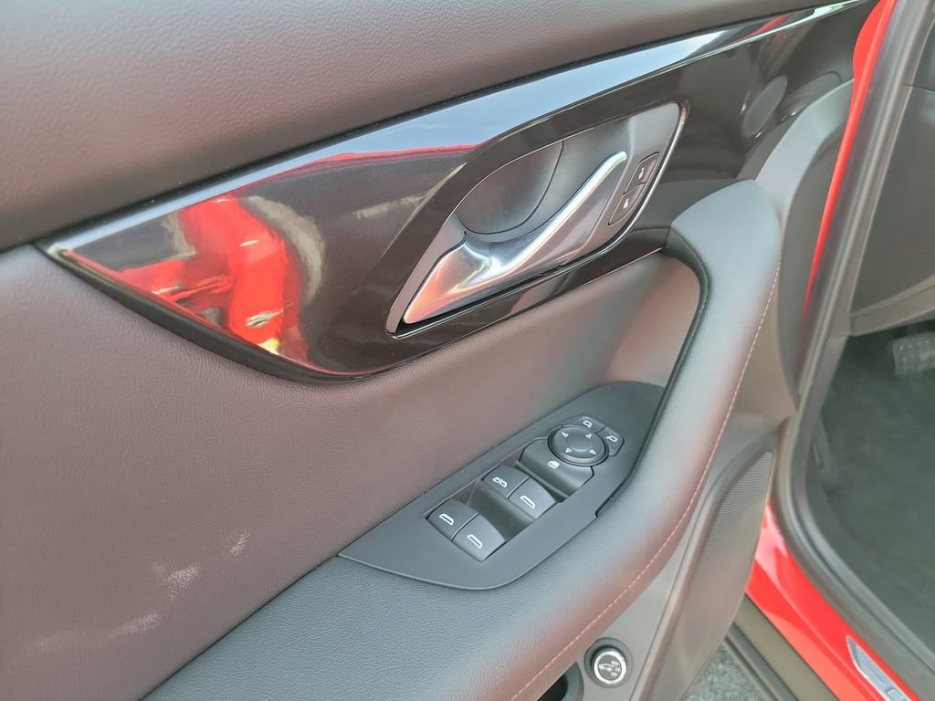 Used 2019 Chevrolet Blazer RS w/ Sun and Wheels Package FWD image 24