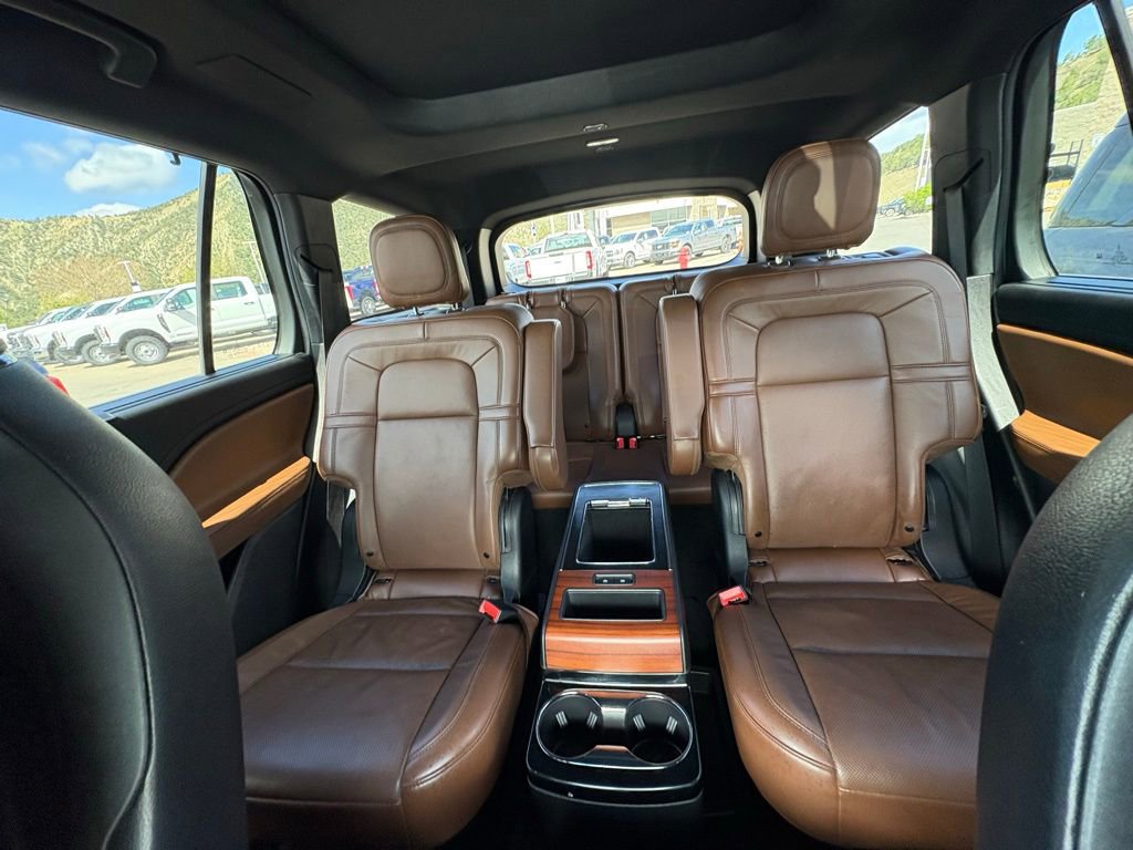 Used 2020 Lincoln Aviator Reserve w/ Equipment Group 201A AWD/4WD image 6