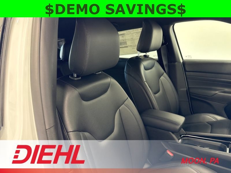 New 2026 Jeep Compass Limited AWD/4WD image 14