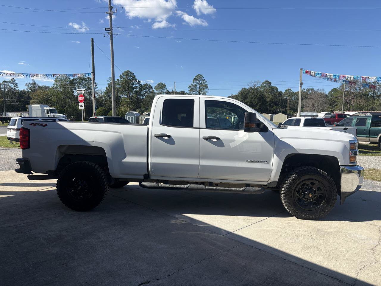 Used 2019 Chevrolet Silverado 2500 W/T AWD/4WD image 4