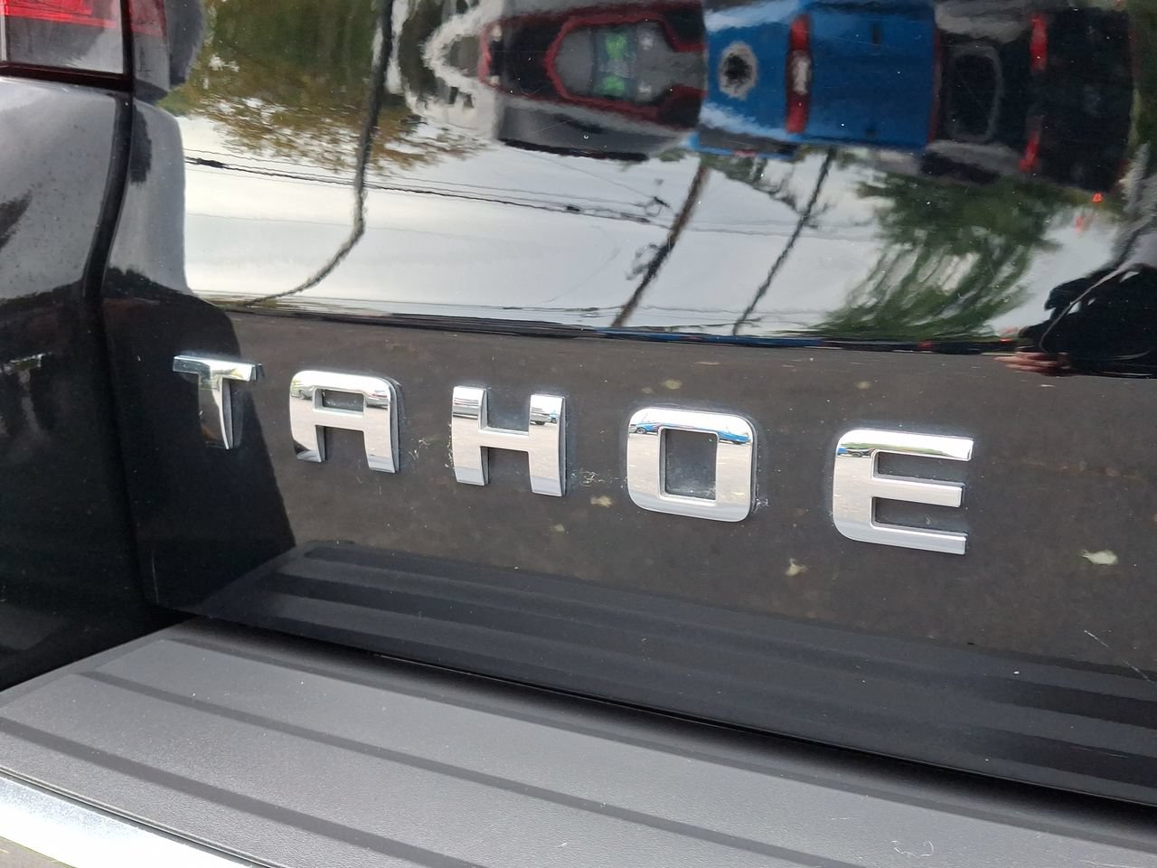 Certified 2019 Chevrolet Tahoe Premier w/ Premier Plus Edition AWD/4WD image 16
