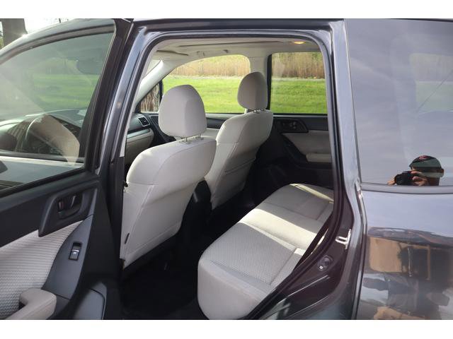 Used 2018 Subaru Forester 2.5i Premium w/ All-Weather Package AWD/4WD image 8