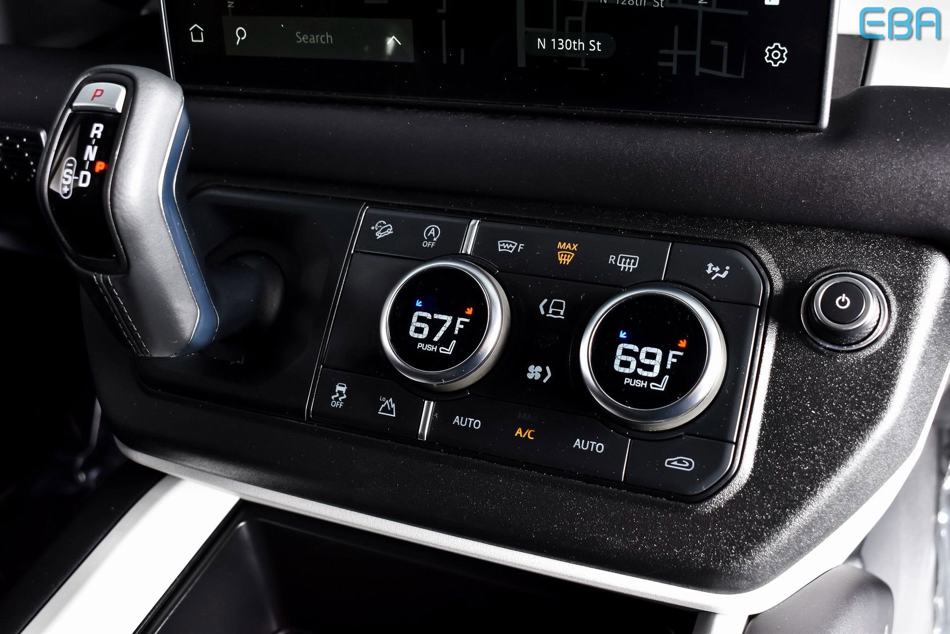 Used 2025 Land Rover Defender 110 S image 26