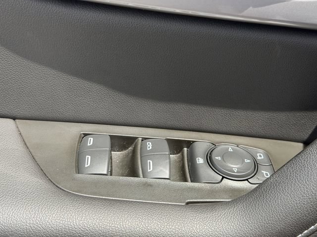 Used 2023 Chevrolet Blazer LT FWD image 20