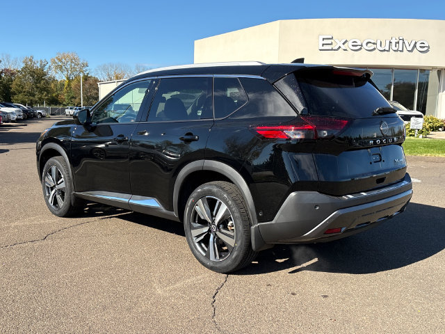 Certified 2023 Nissan Rogue SL w/ SL Premium Package AWD/4WD image 4