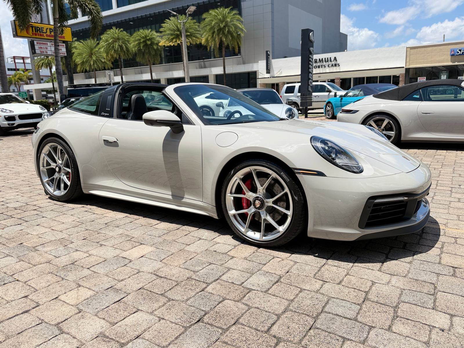 Used 2021 Porsche 911 Targa 4S w/ Premium Package AWD/4WD image 6