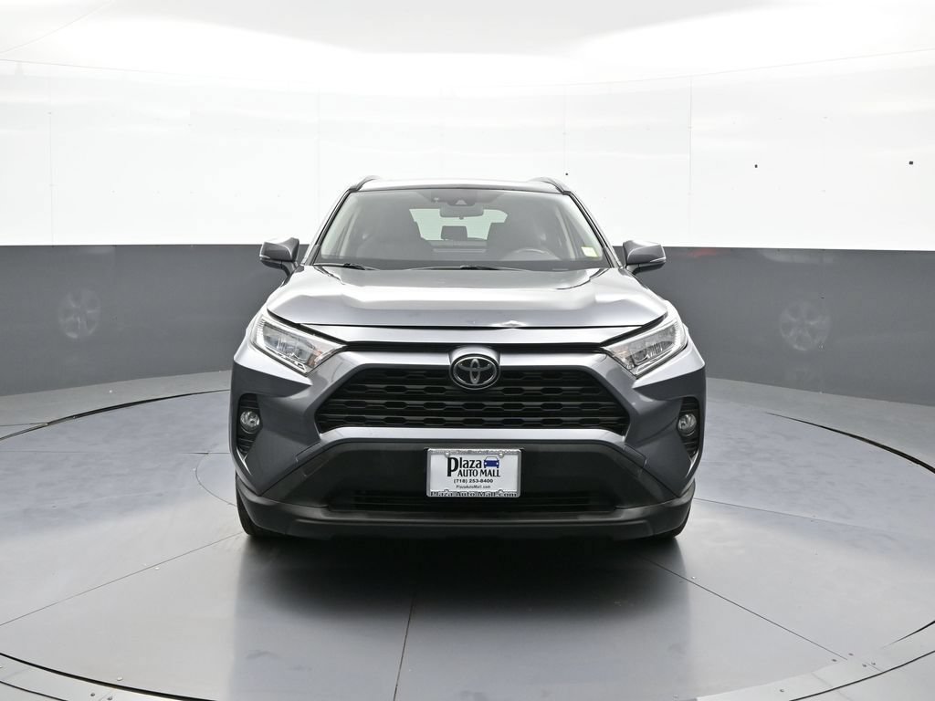 Used 2019 Toyota RAV4 XLE w/ Convenience Package AWD/4WD image 2