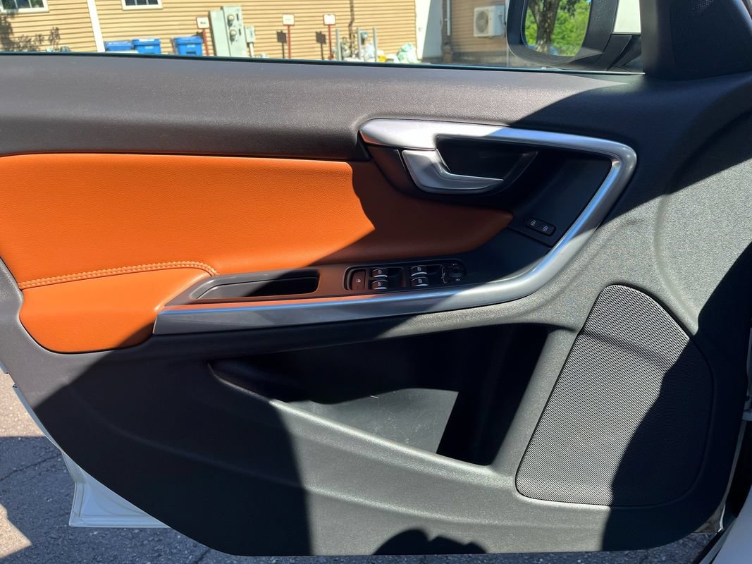 Used 2018 Volvo S60 T5 Inscription AWD/4WD image 19
