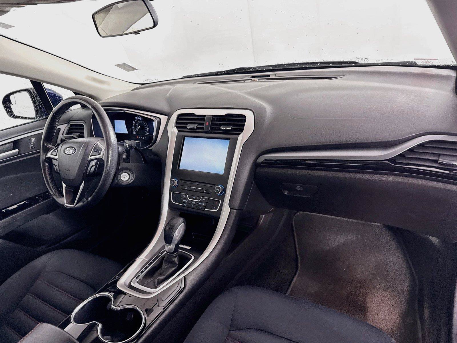 Used 2016 Ford Fusion SE FWD image 42