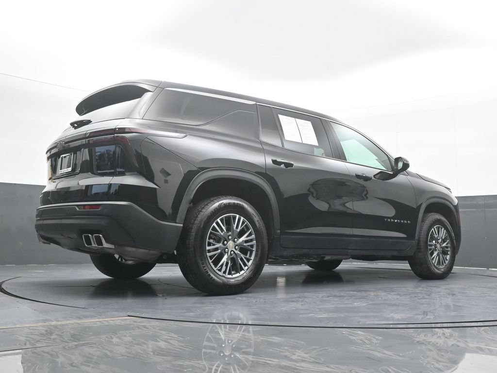 Used 2024 Chevrolet Traverse LS FWD image 69
