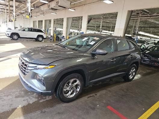 Used 2023 Hyundai Tucson SE AWD/4WD image 5