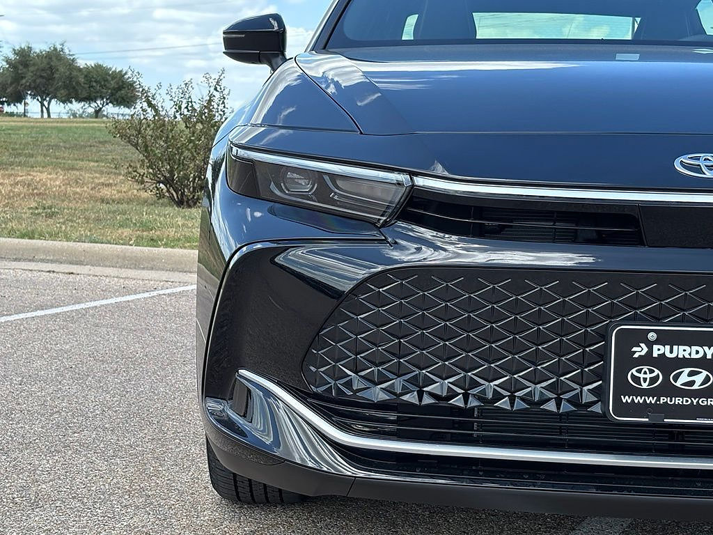 New 2026 Toyota Crown AWD/4WD image 4