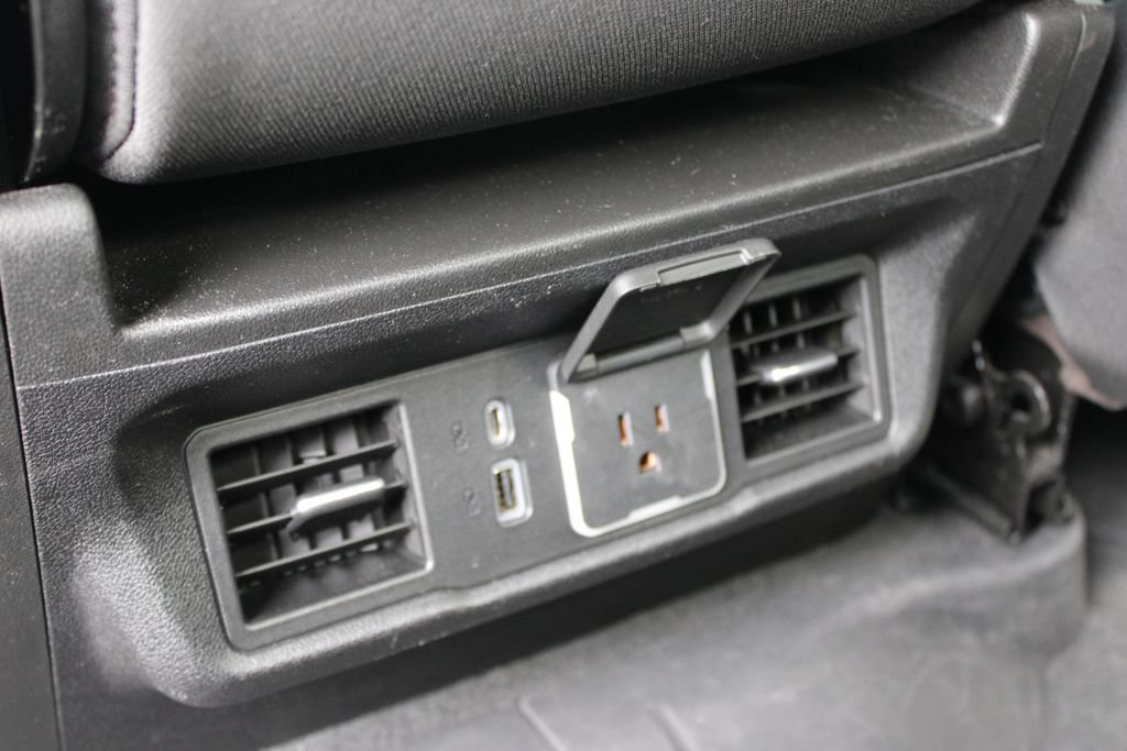 Used 2022 Chevrolet Silverado 1500 LT w/ Safety Package AWD/4WD image 28