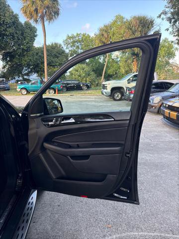 Used 2018 Mercedes-Benz GLE 350 w/ Premium 1 Package image 20