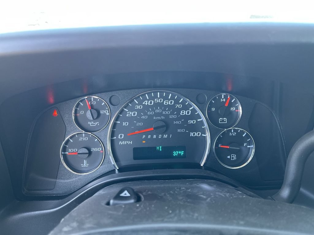New 2025 Chevrolet Express 3500 w/ Power Convenience Package RWD image 9