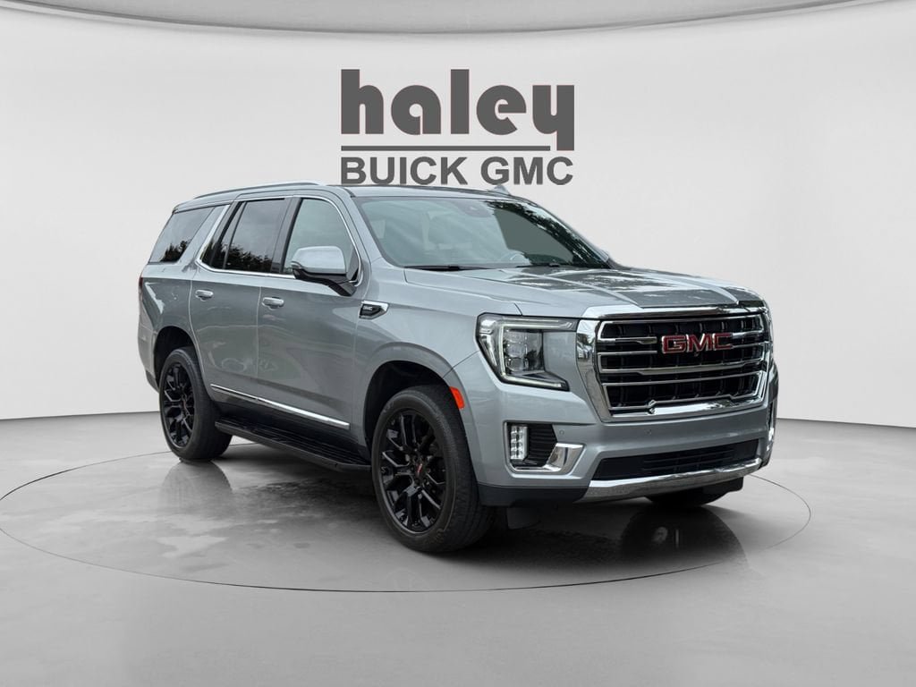 Used 2023 GMC Yukon SLT w/ SLT Luxury Package AWD/4WD image 7