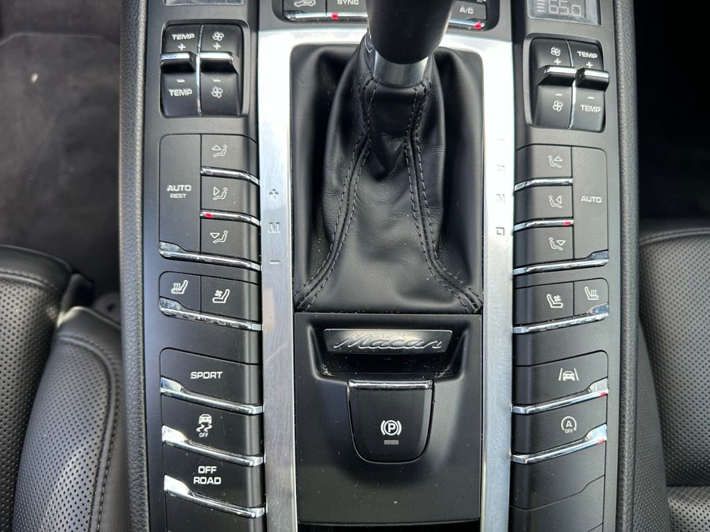 Certified 2019 Porsche Macan S image 26