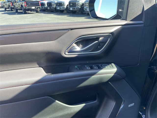 Used 2023 Chevrolet Suburban RST w/ Sport Performance Package image 13