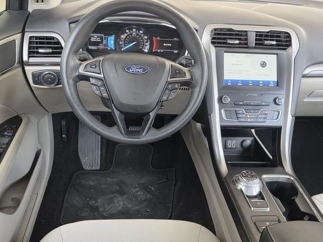 Used 2020 Ford Fusion SE w/ Fleet SE Value Package image 9