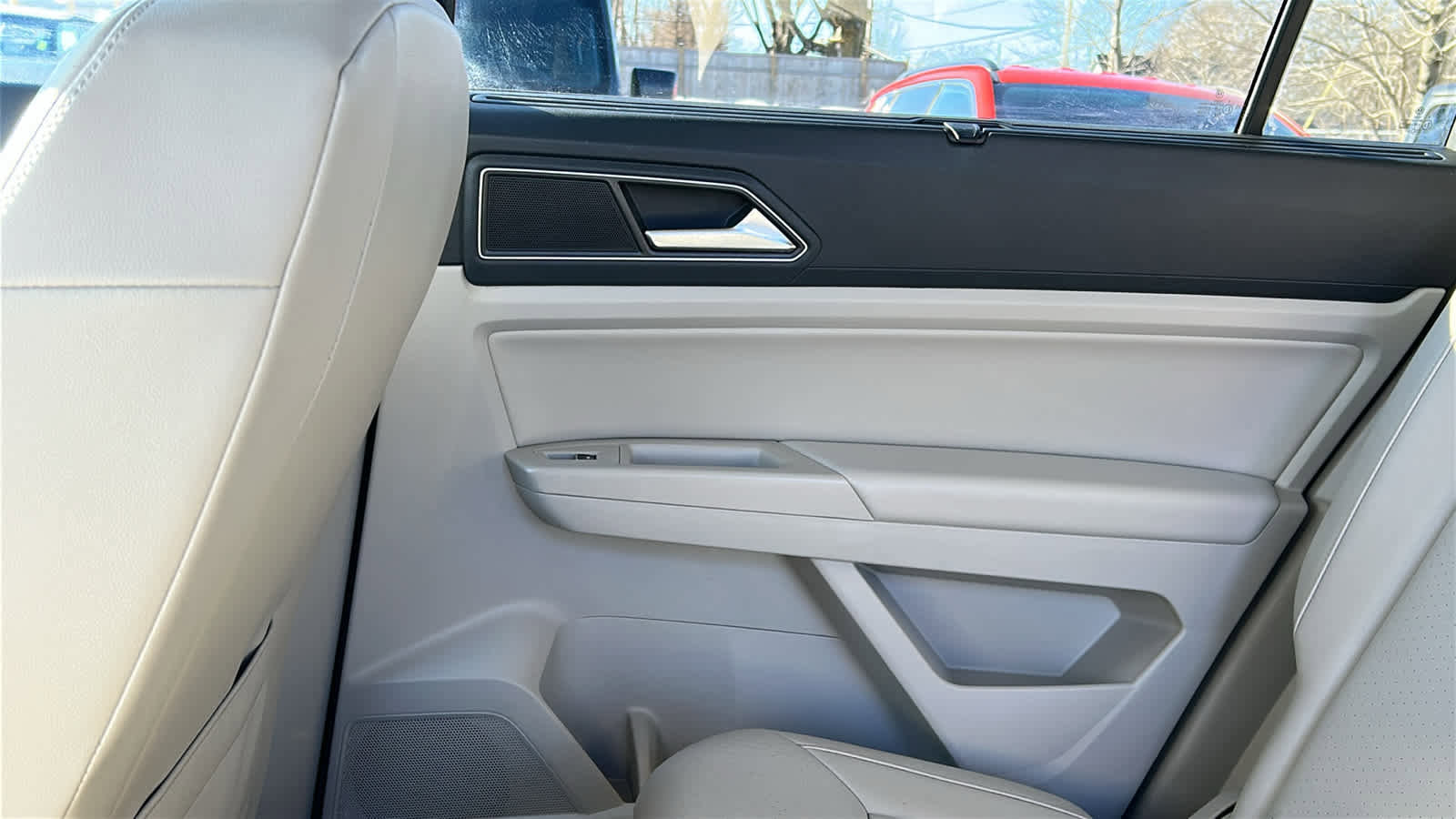 Used 2019 Volkswagen Atlas SE w/ Towing Package image 22