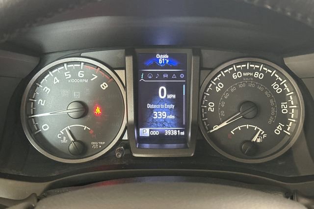 Used 2017 Toyota Tacoma TRD Sport image 27