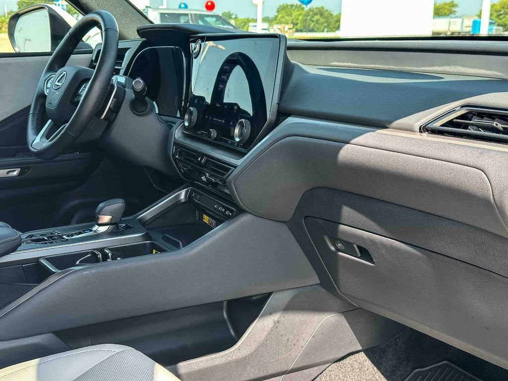 Used 2025 Lexus TX 350 AWD w/ Technology Package image 24