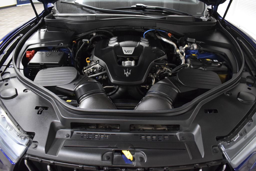 Used 2021 Maserati Levante image 37