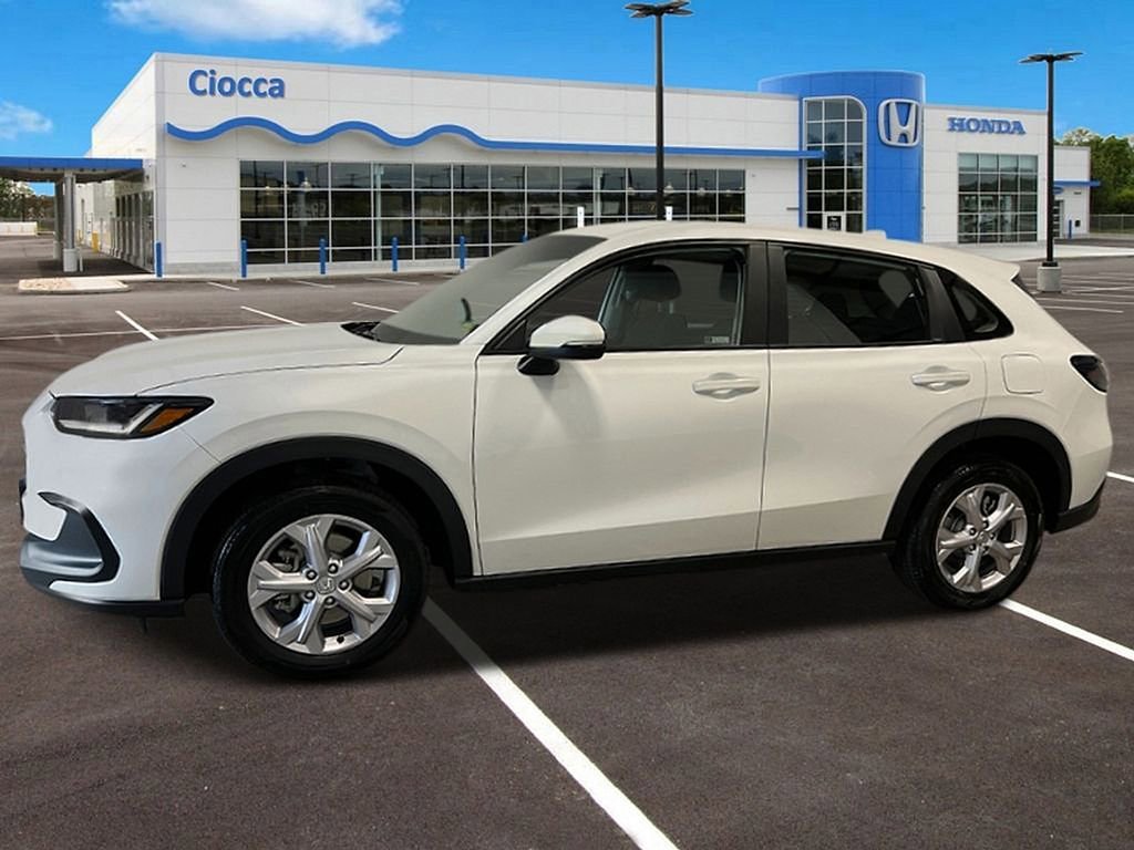 Used 2025 Honda HR-V LX image 2