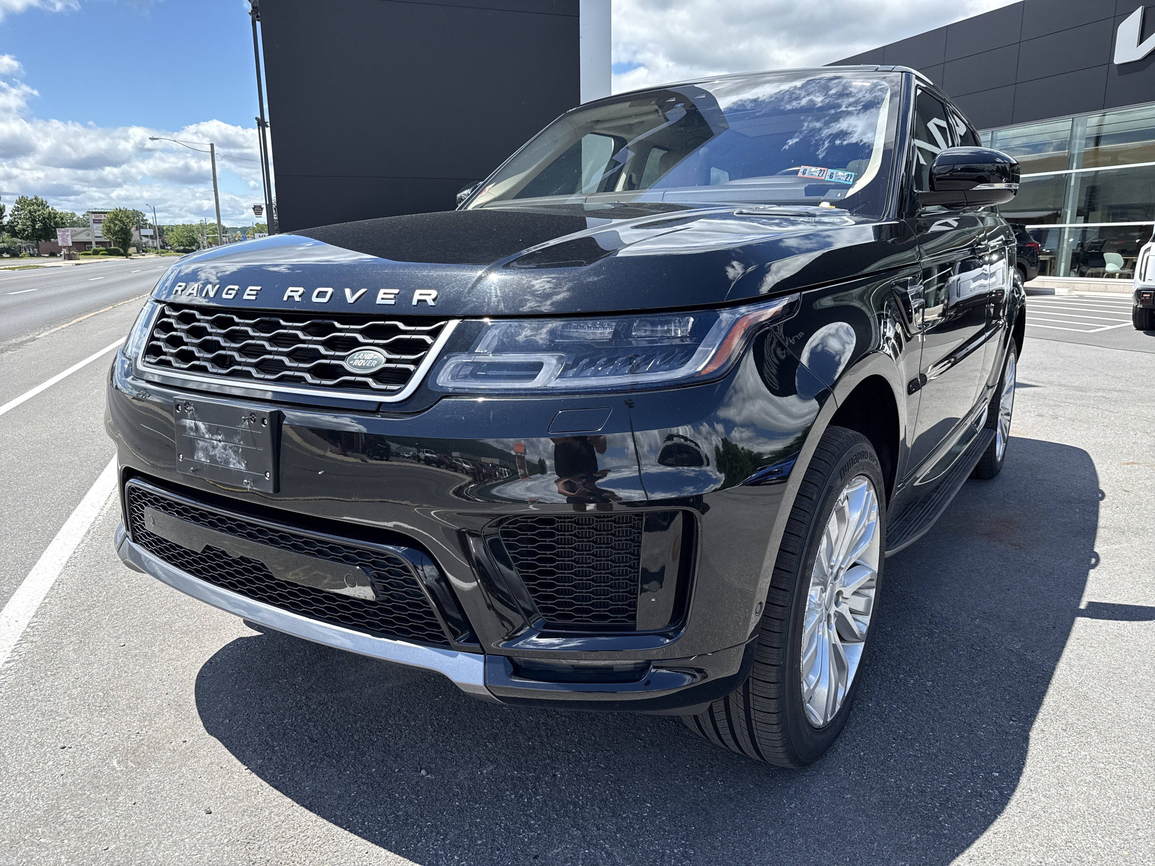 Used 2018 Land Rover Range Rover Sport Supercharged AWD/4WD image 13